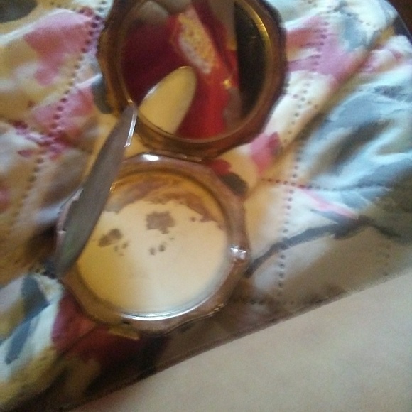 Compact Mirror - Picture 2 of 2